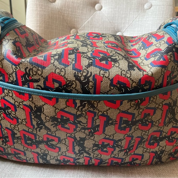 Gucci GG Supreme Monogram Gucci Wolf Diaper - Picture 3 of 10